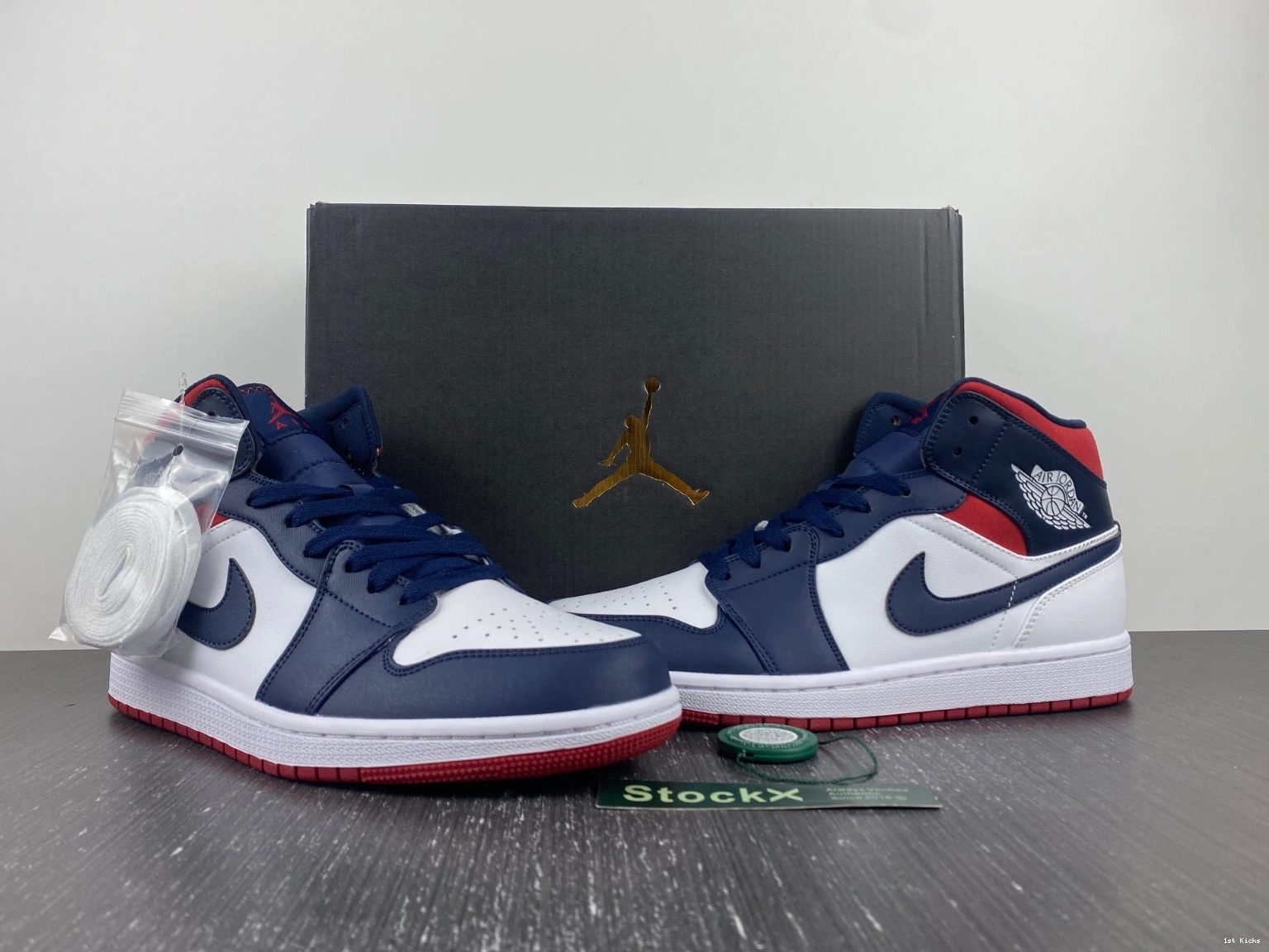 Jordan 1 USA Mid - 852542-104 SE 0518